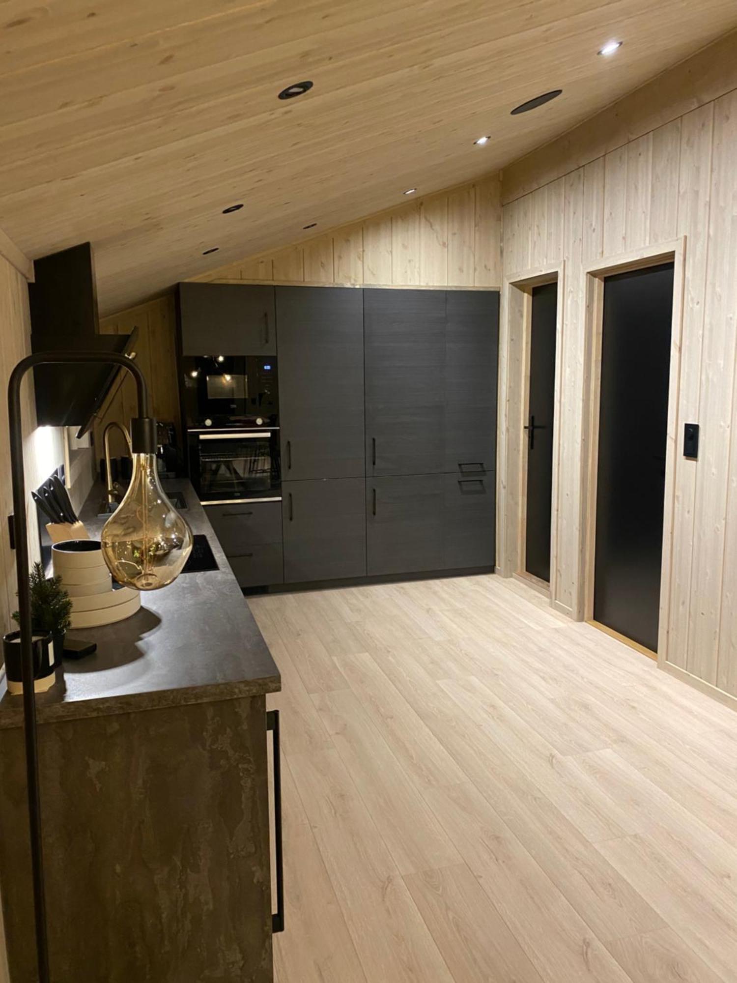High Standard Cabin Close To The Fla City Center 外观 照片
